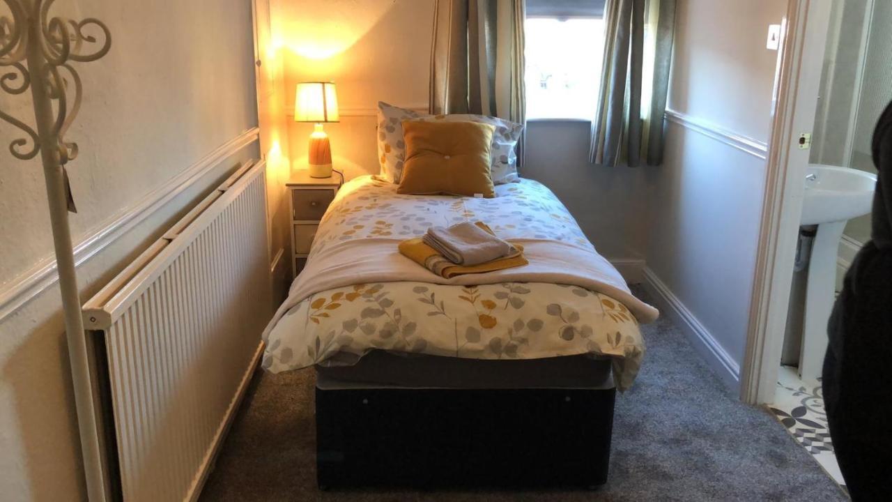 The New Wellington Hotel Brierley Hill Kültér fotó