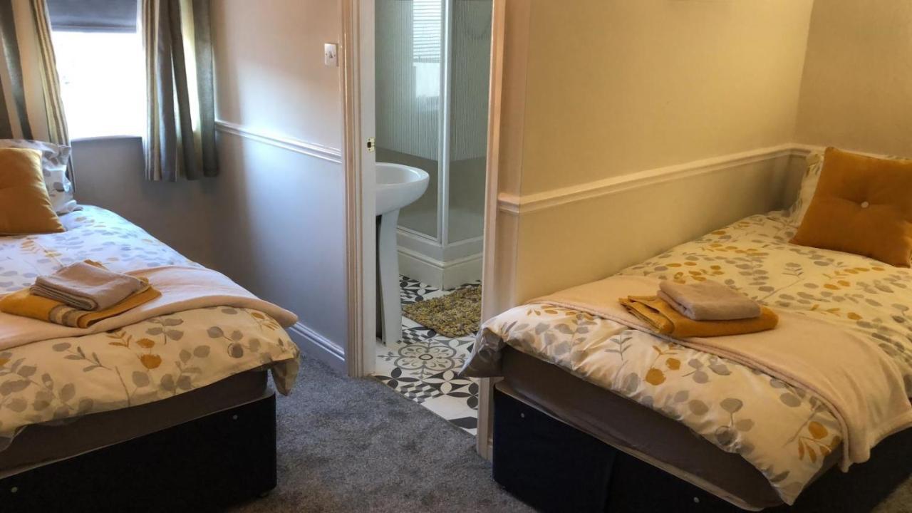 The New Wellington Hotel Brierley Hill Kültér fotó