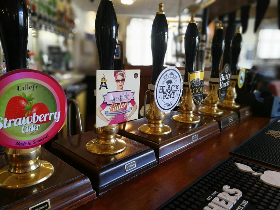 The New Wellington Hotel Brierley Hill Kültér fotó