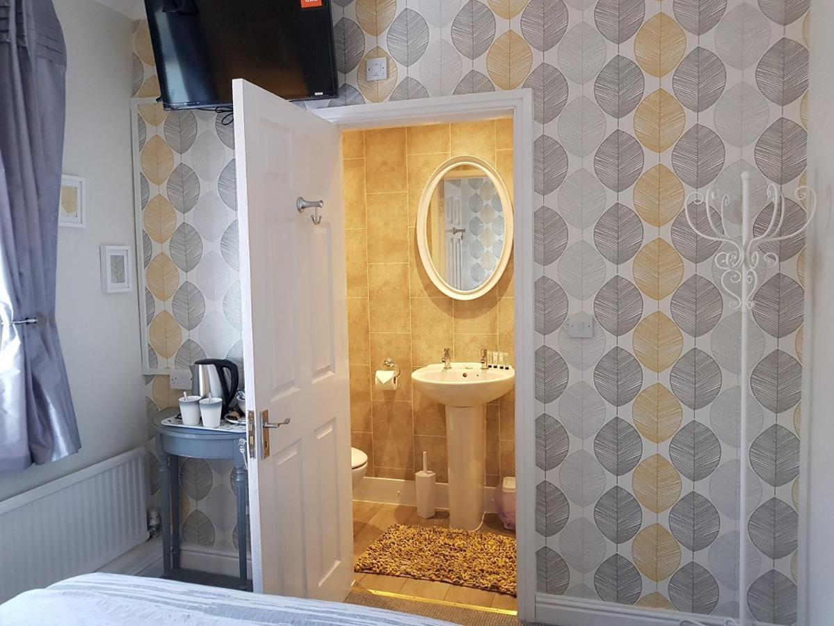 The New Wellington Hotel Brierley Hill Kültér fotó