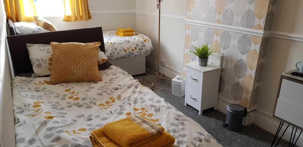 The New Wellington Hotel Brierley Hill Kültér fotó